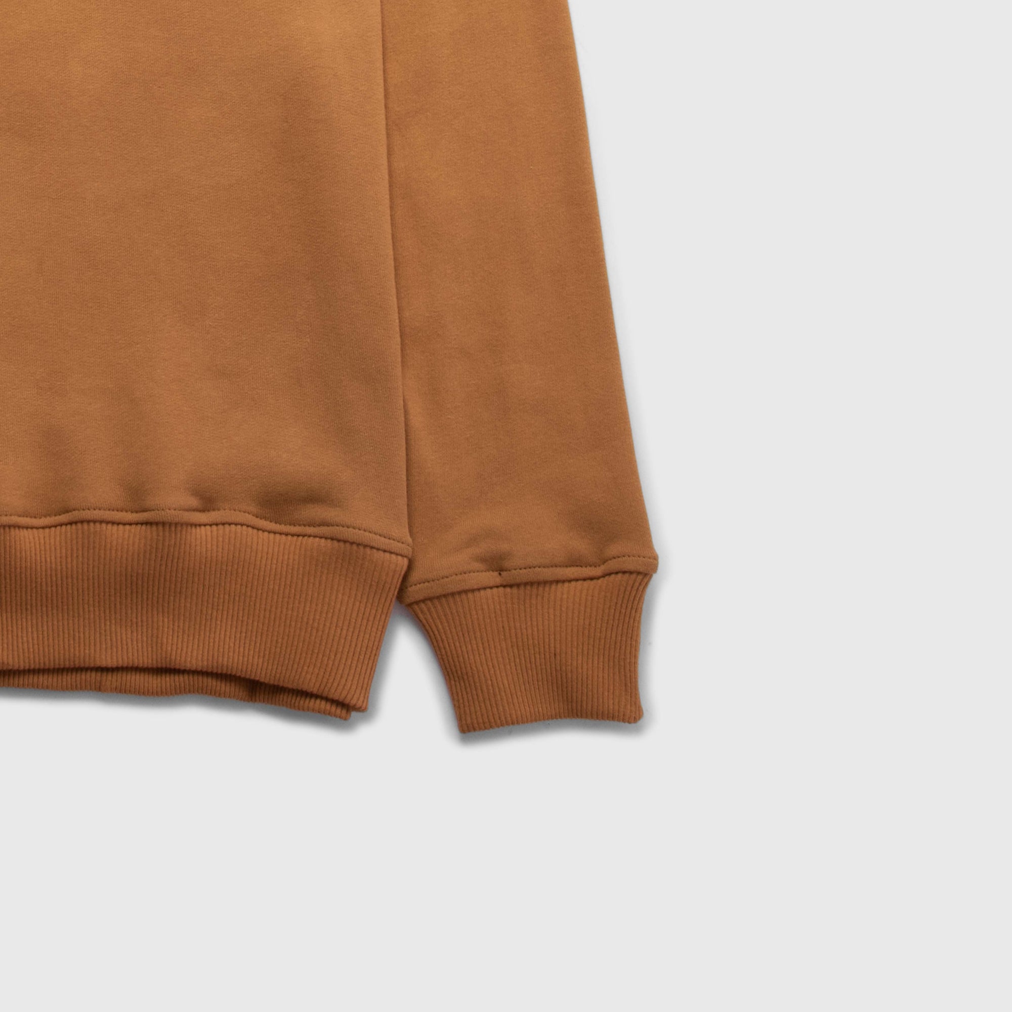 SS052 Caramel Sig White Sweatshirt